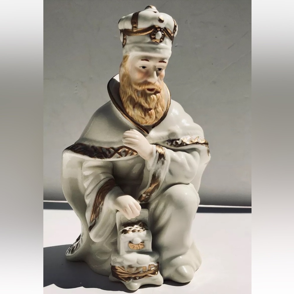 Wise Men White and Gold Trim Replacement Nativity Spirit of the Season Figurine